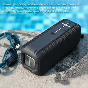 HOPESTAR P15 Portable Outdoor Waterproof Wireless Bluetooth Speaker, Support Hands-free Call & U Disk & TF Card & 3.5mm AUX (Red)