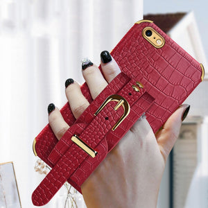 For iPhone SE 2022 / SE 2020 / 8 / 7 Electroplated TPU Crocodile Pattern Leather Case with Wrist Strap(Red)