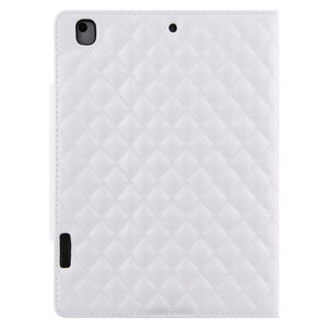 Checkered Pattern Horizontal Flip Leather Case with Holder & Card Slots & Hand Strap For iPad 10.2 (2021 / 2020 / 2019) / Air 10.5 2019 / Pro 10.5 2017(White)