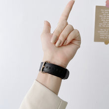 Classic Buckle Leather Watch Band For Apple Watch Series 8&7 41mm / SE 2&6&SE&5&4 40mm / 3&2&1 38mm(Pink)