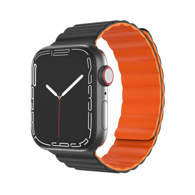 Mutural Moran Series Liquid Silicone Magnetic Strap Watch Band For Apple Watch Ultra 49mm / Series 8&7 45mm / SE 2&6&SE&5&4 44mm / 3&2&1 42mm(Black + Orange)