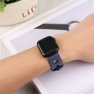 PU Silver Buckle Watch Band For Apple Watch Ultra 49mm / Series 8&7 45mm / SE 2&6&SE&5&4 44mm / 3&2&1 42mm(White)
