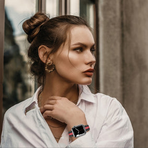 Color Matching Leather Watch Band For Apple Watch Ultra 49mm / Series 8&7 45mm / SE 2&6&SE&5&4 44mm / 3&2&1 42mm(Black Red)