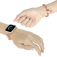 Stainless Steel Heart Pendant Watch Band For Apple Watch Ultra 49mm / Series 8&7 45mm / SE 2&6&SE&5&4 44mm / 3&2&1 42mm(Rose Gold)