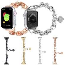 Stainless Steel Heart Pendant Watch Band For Apple Watch Ultra 49mm / Series 8&7 45mm / SE 2&6&SE&5&4 44mm / 3&2&1 42mm(Silver)