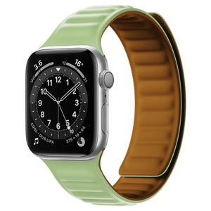 Silicone Magnetic Strap Watch Band For Apple Watch Series 8&7 41mm / SE 2&6&SE&5&4 40mm / 3&2&1 38mm(Grass Green)